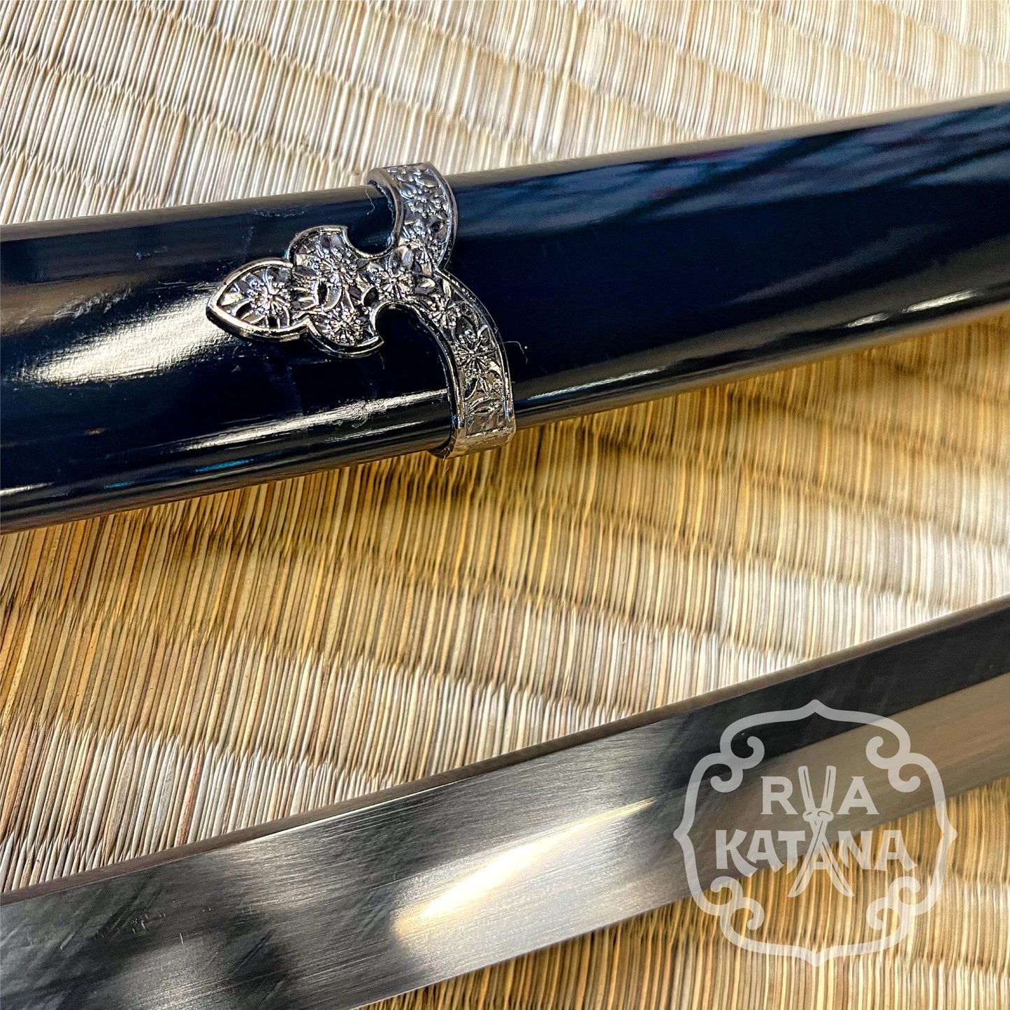 Tachi, Sable Black Mn65 Steel