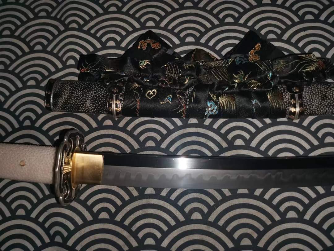 PRE-ORDER Cloudhammer Onimaru Kunitsuna Court Tachi - Sx105v Choji Hamon