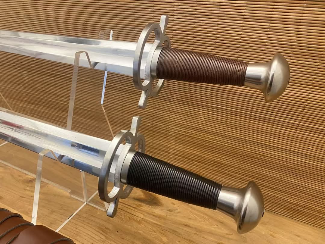 Cloudhammer Mercenary Sword - Double Ringguard - sx105v
