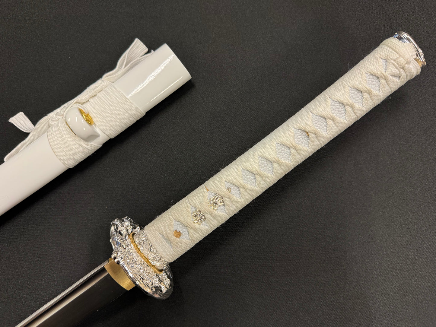 Dragonspring Forge Katana - White Plum - 65mn Steel