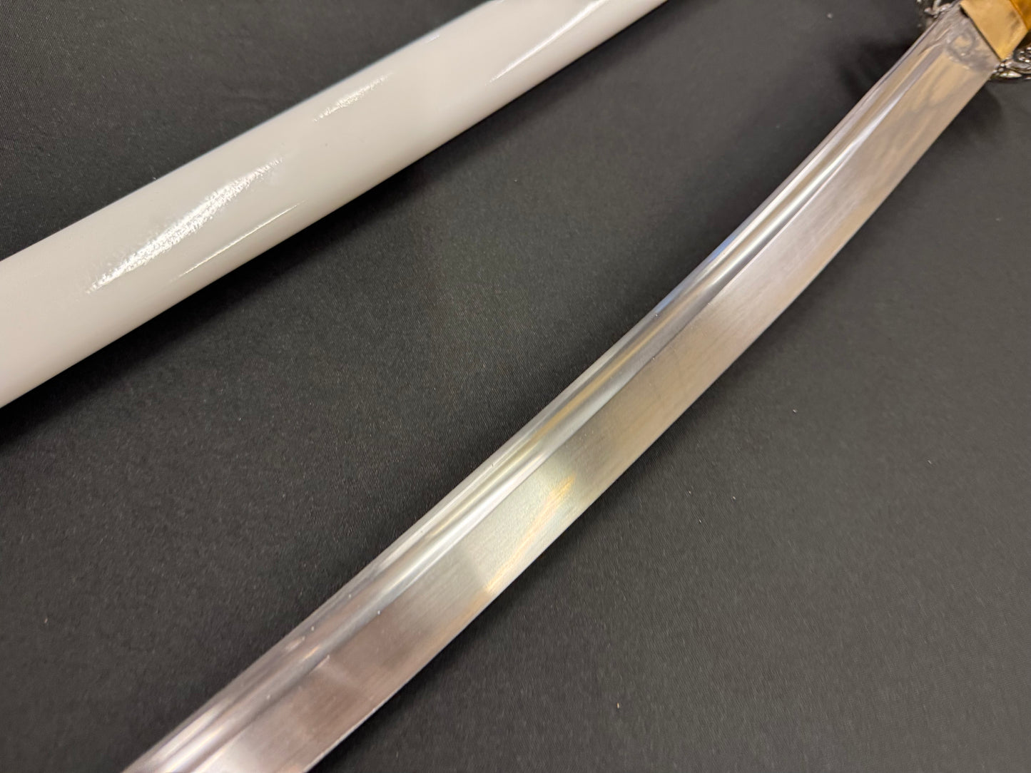 Dragonspring Forge Katana - White Plum - 65mn Steel