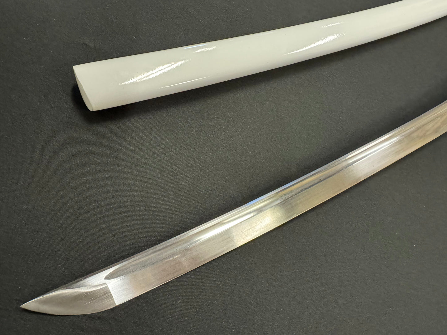Dragonspring Forge Katana - White Plum - 65mn Steel
