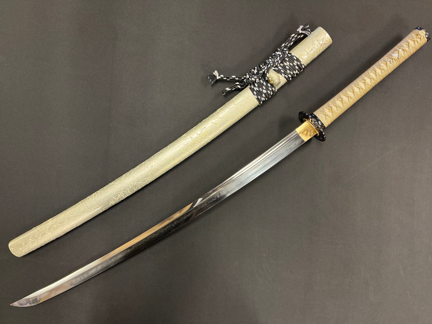 Legacy Steel Katana - Ivory Gala Unokubi T10