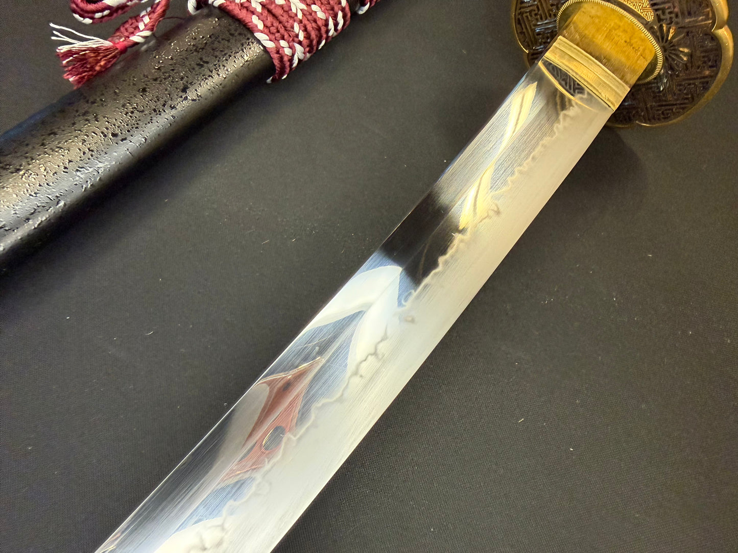 Moritaka Razor Prestige Katana - Scarlet Blaze T10
