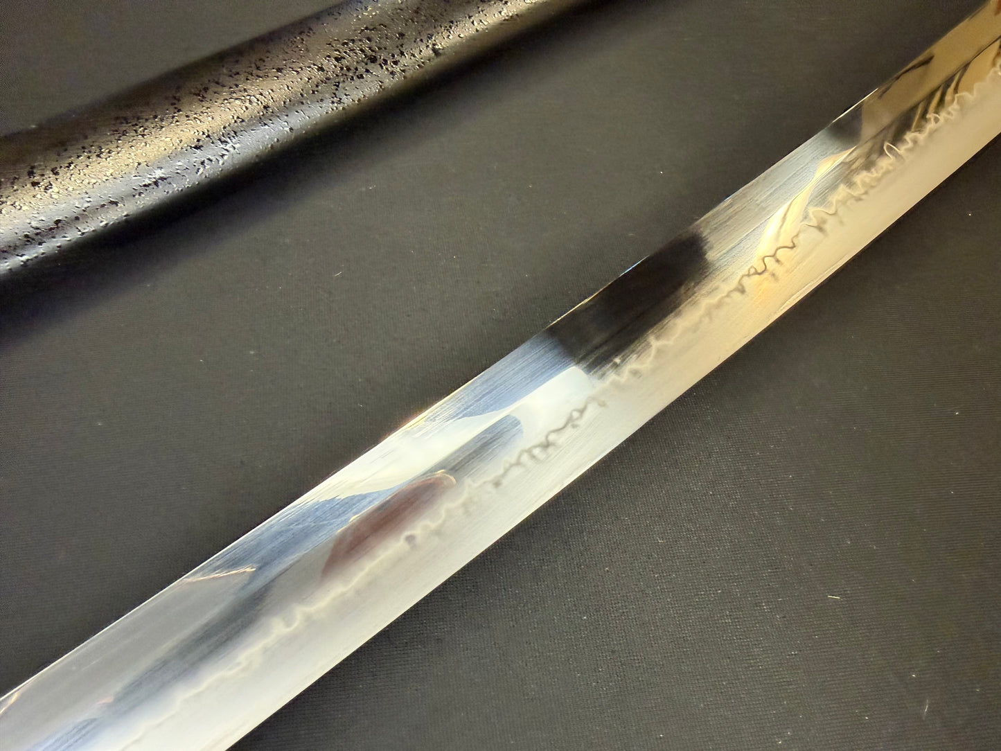 Moritaka Razor Prestige Katana - Scarlet Blaze T10