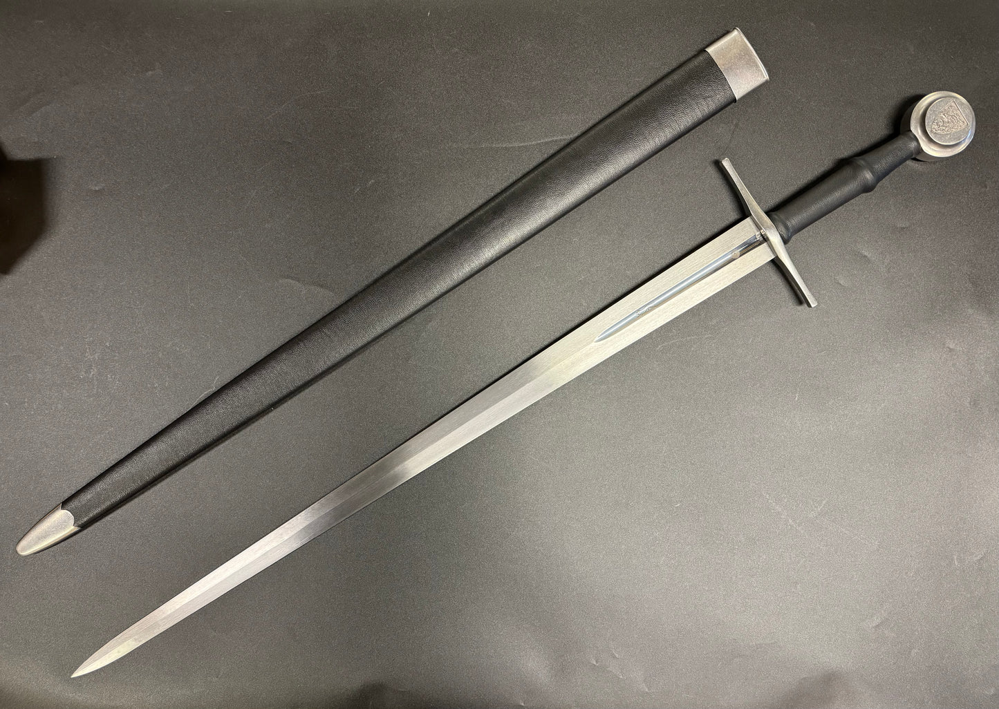 Hanwei Paul Chen Albrecht II Hand-and-a-half Sword