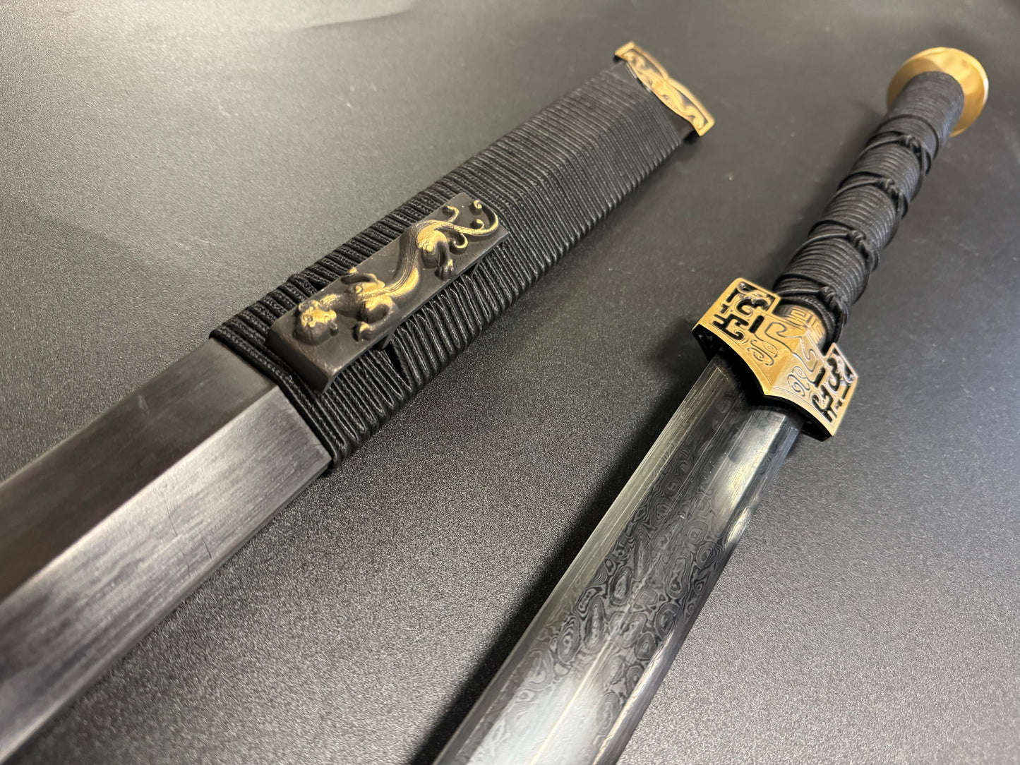 PRE-ORDER Dragonspring Han Jian - Sokka's Space Sword - Black Damascus Avatar: The Last Airbender