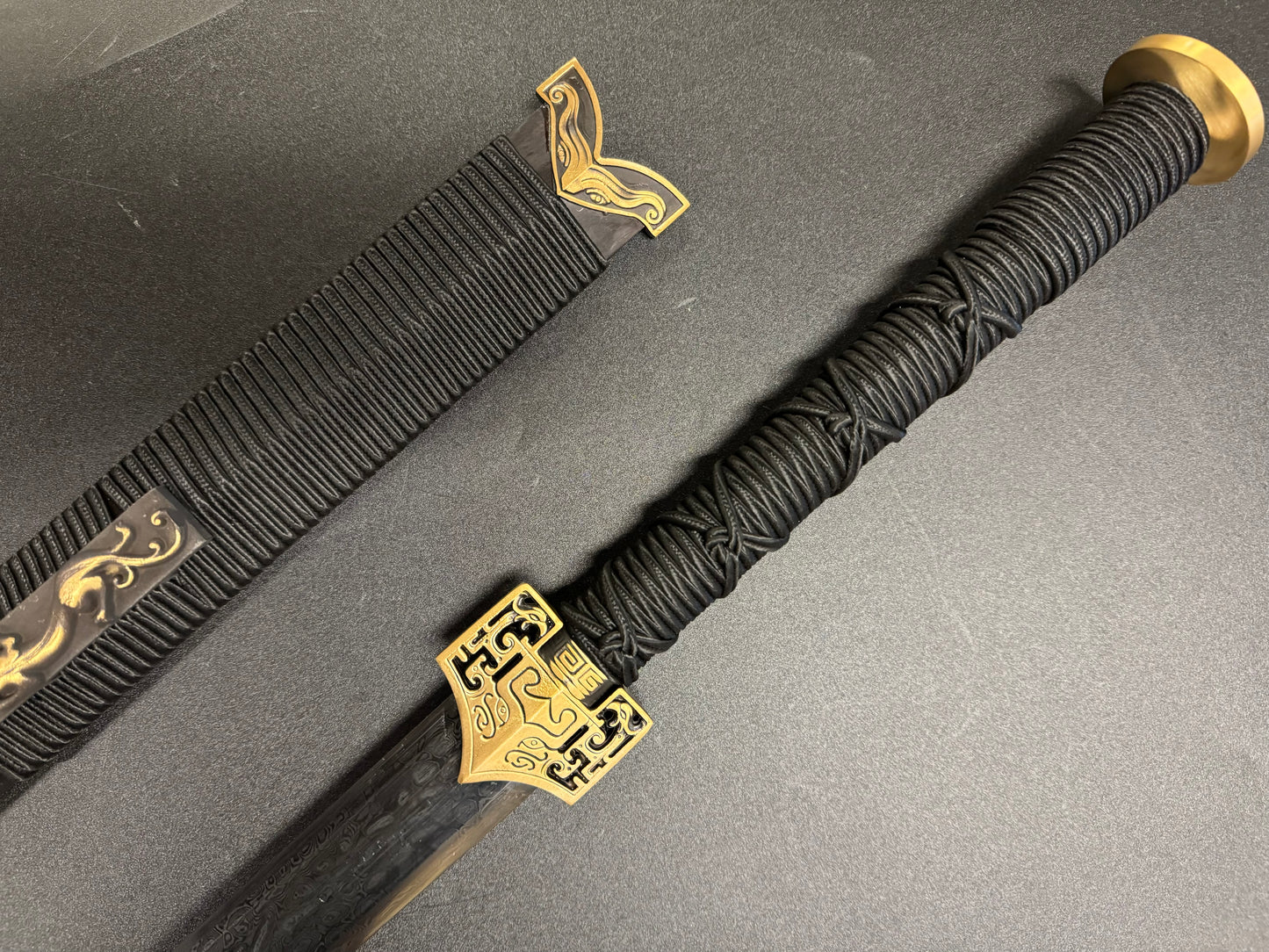 PRE-ORDER Dragonspring Han Jian - Sokka's Space Sword - Black Damascus Avatar: The Last Airbender