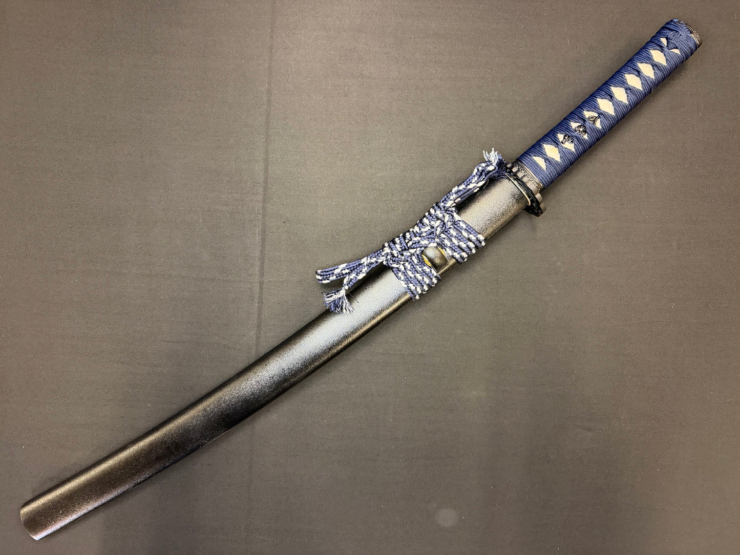 Phoenix Armory Wakizashi - Featherlight Blue Crane 65mn