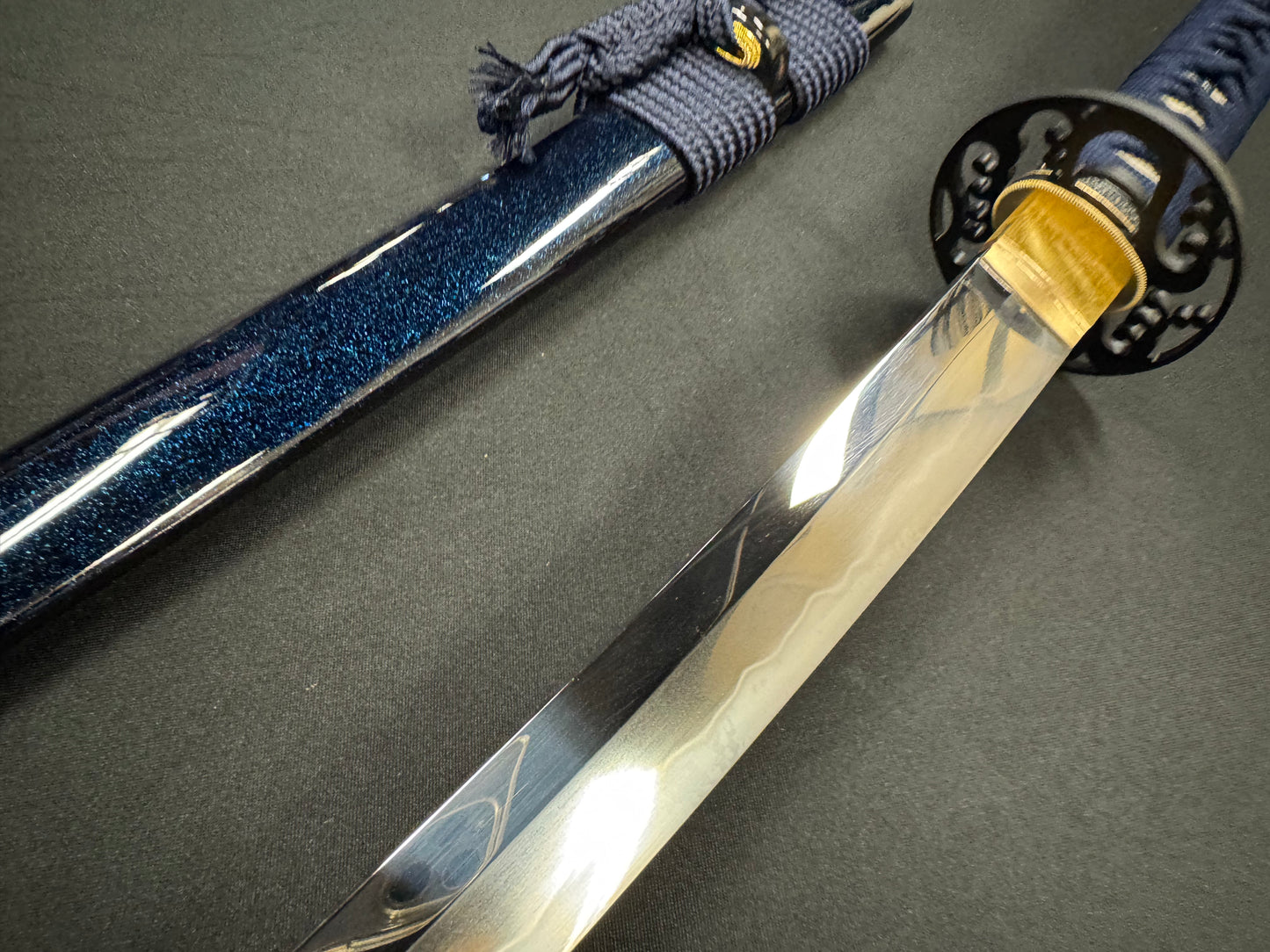 Moritaka Razor Katana - Blue Tide - T10 Clay-Tempered