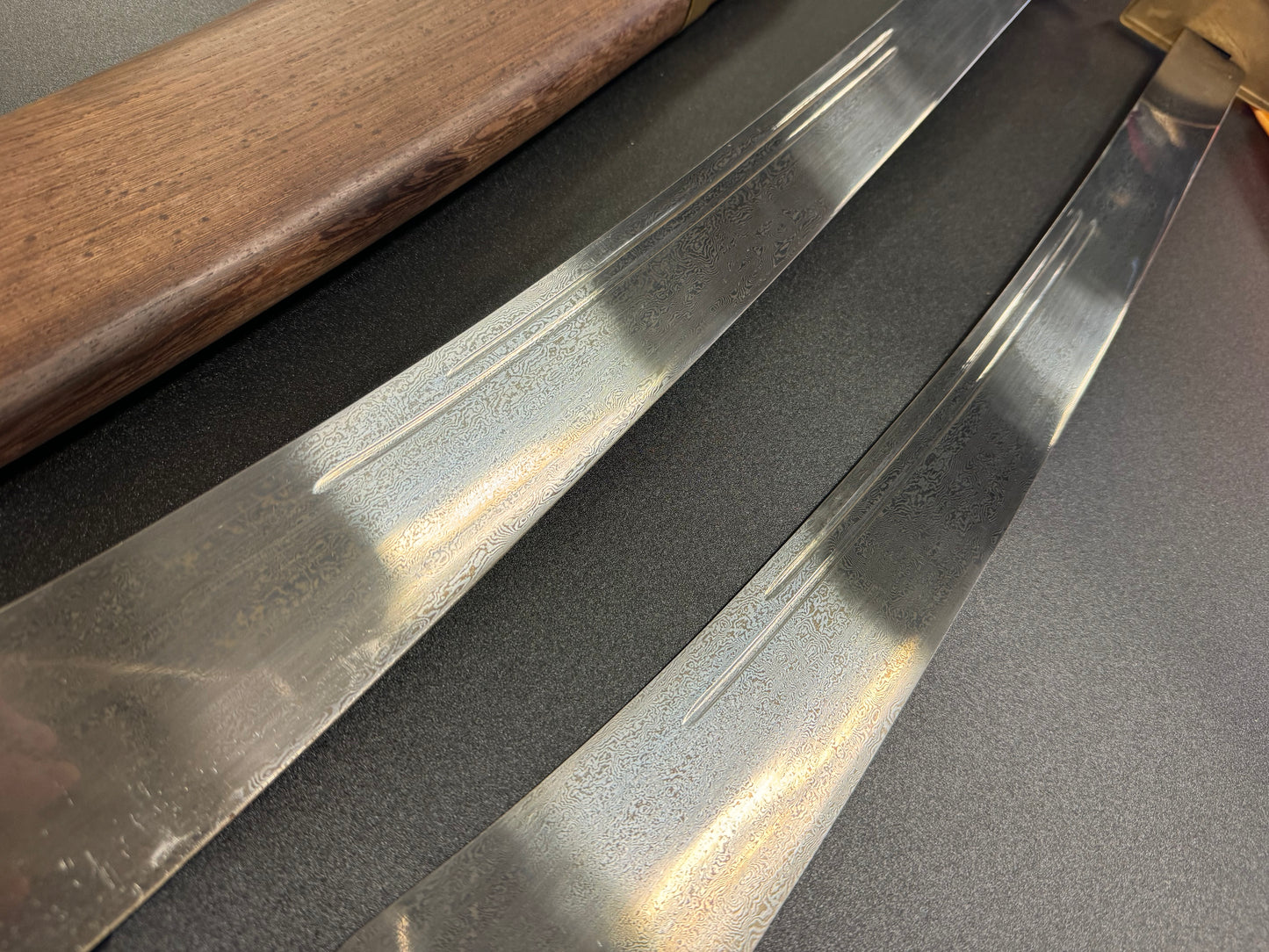 Phoenix Arms Zuko Paired Damascus Oxtail Dao