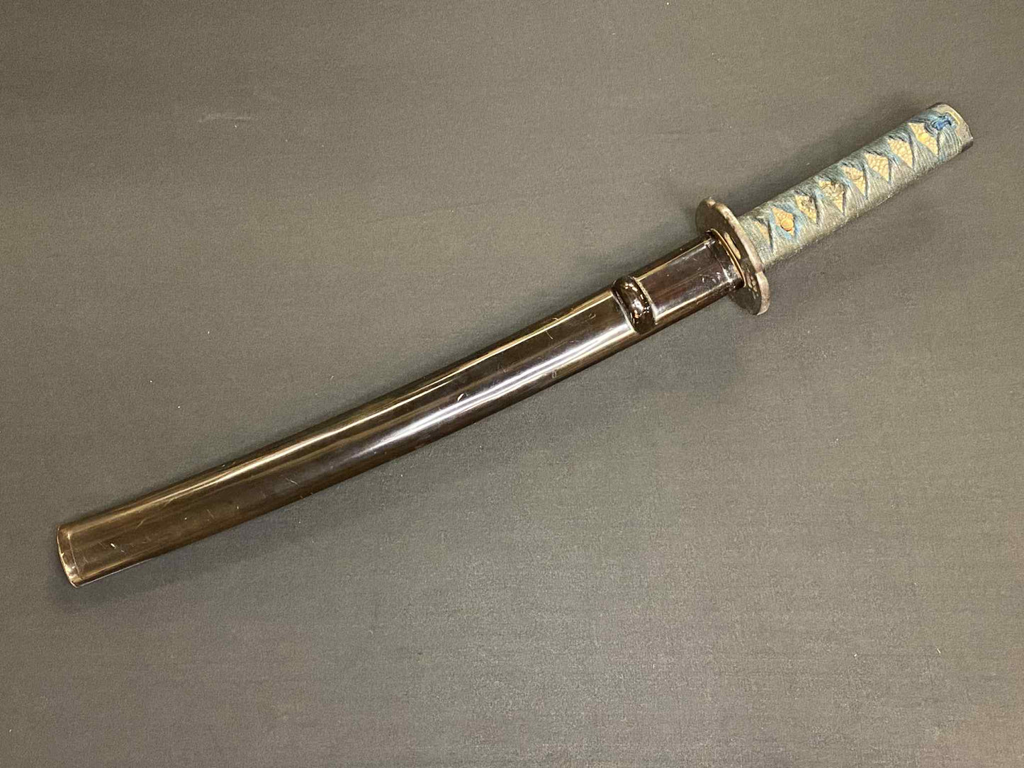 Antique Nihonto - Wakizashi in Koshirae - signed Bishu Osafune Sukeimitsu (unverified)