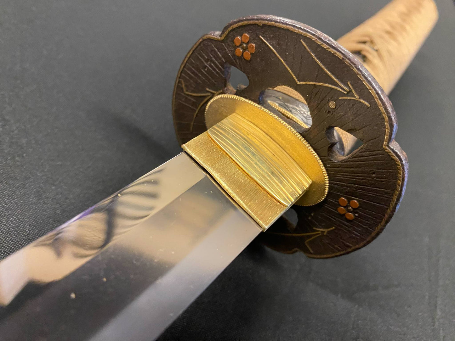 Antique Nihonto - Katana with Koshirae, Late Muromachi (400-500 years old) - NBTHK Hozon Attributed to Kanetane
