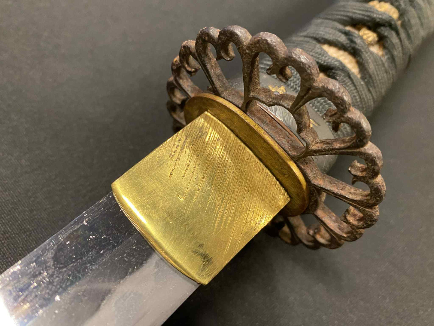 Antique Nihonto - Daishou Katana (Late Muromachi, red lacquer signature of Yoshikage) and Wakizashi (Late Muromachi, signed Kanefusa Masaie) (neither verified) with Koshirae