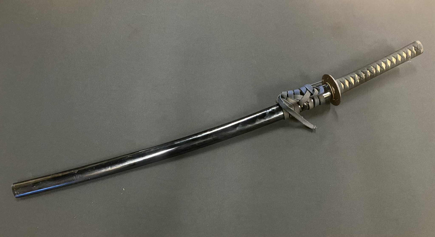 Antique Nihonto - Katana in Koshirae - Early Edo, unsigned
