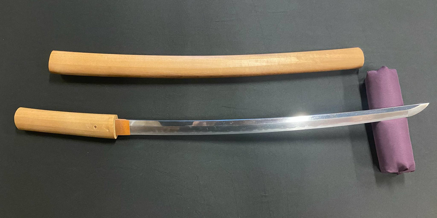 Antique Nihonto - Wakizashi in Shirasaya, Mumei - Eary Edo (3-400 years old)
