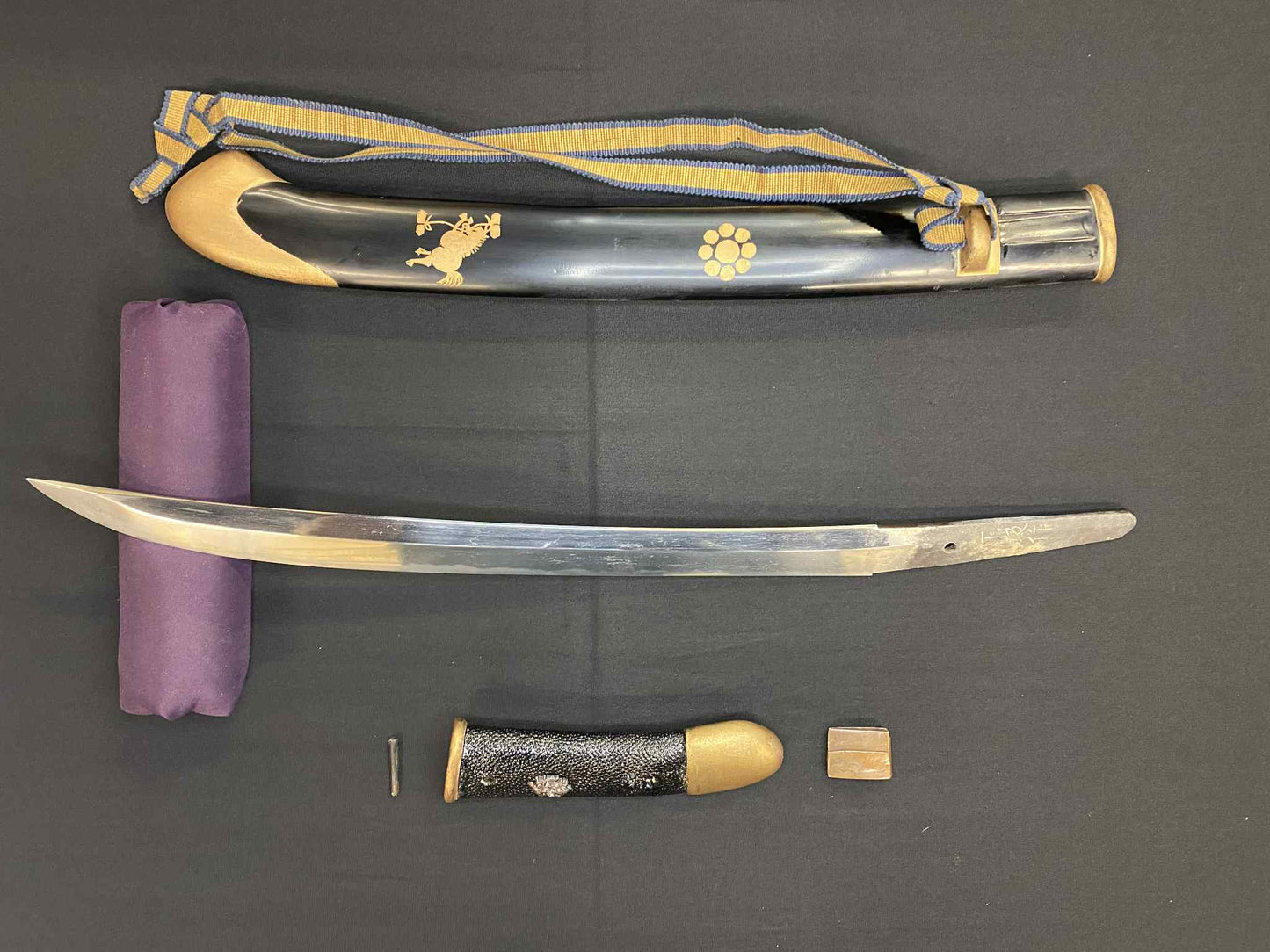 Antique Nihonto - Naginata Naoshi Wakizash in Koshirae (Early Edo) - signed Shimosaka Saku (unverified)