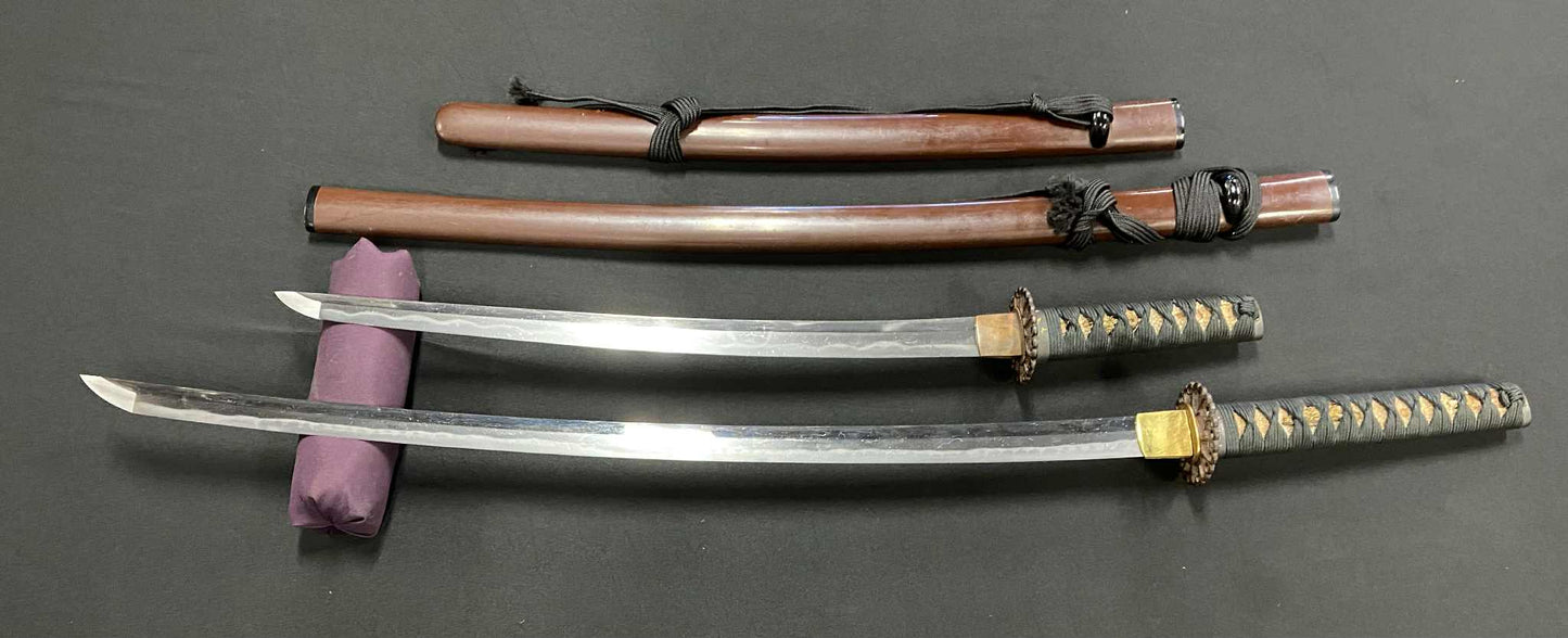 Antique Nihonto - Daishou Katana (Late Muromachi, red lacquer signature of Yoshikage) and Wakizashi (Late Muromachi, signed Kanefusa Masaie) (neither verified) with Koshirae