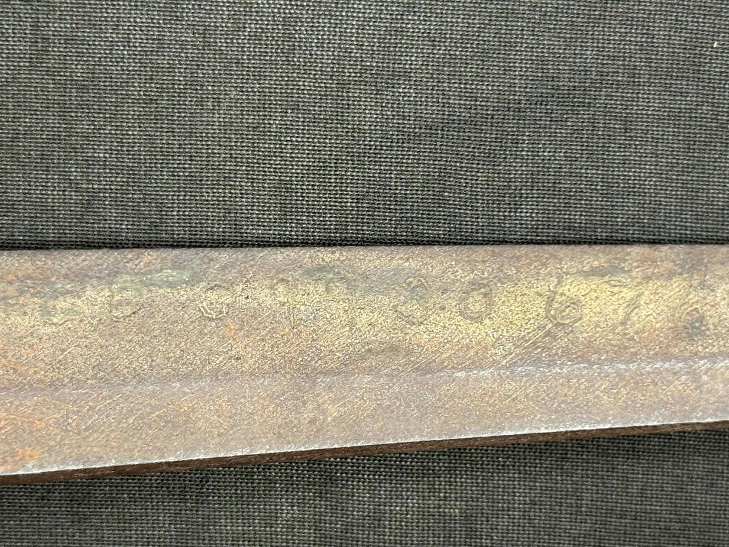 Antique Nihonto - Katana in Tachi Koshirae, signed Shinano no Kami Kunihiro Saku (unverified)