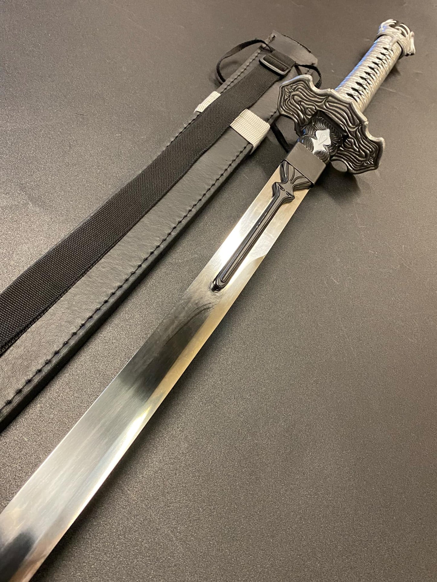 PRE-ORDER YoRHa - 2B NieR Automata Sword