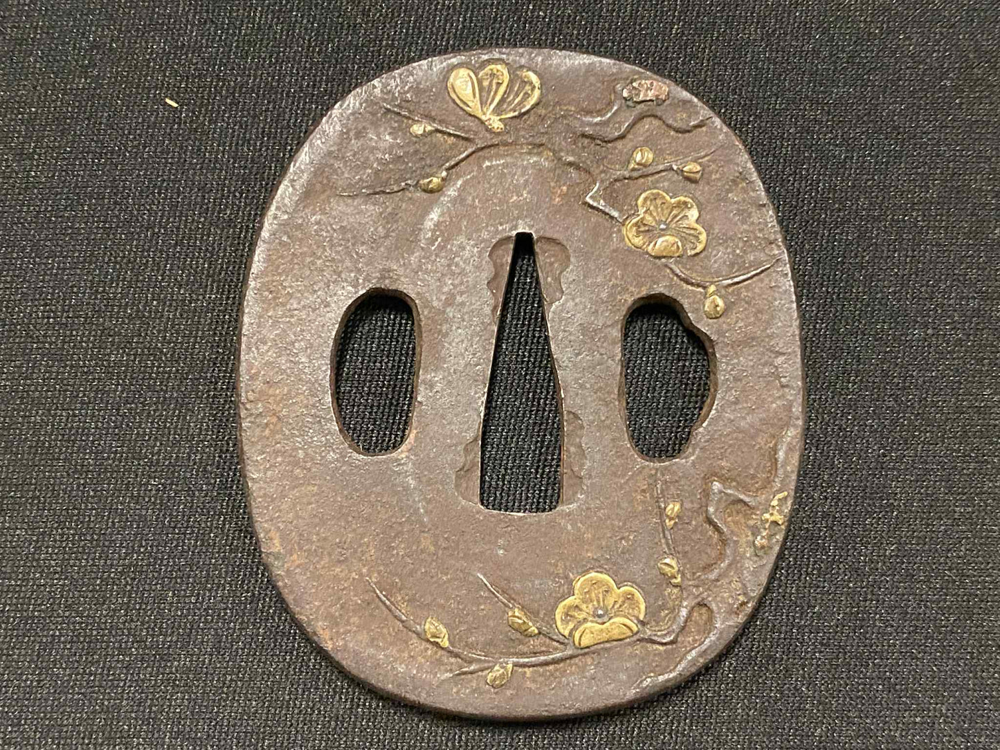POSSIBLE BATTLE DAMAGED Antique Nihonto - Wakizashi in koshirae - Early Edo (300-400 years old)