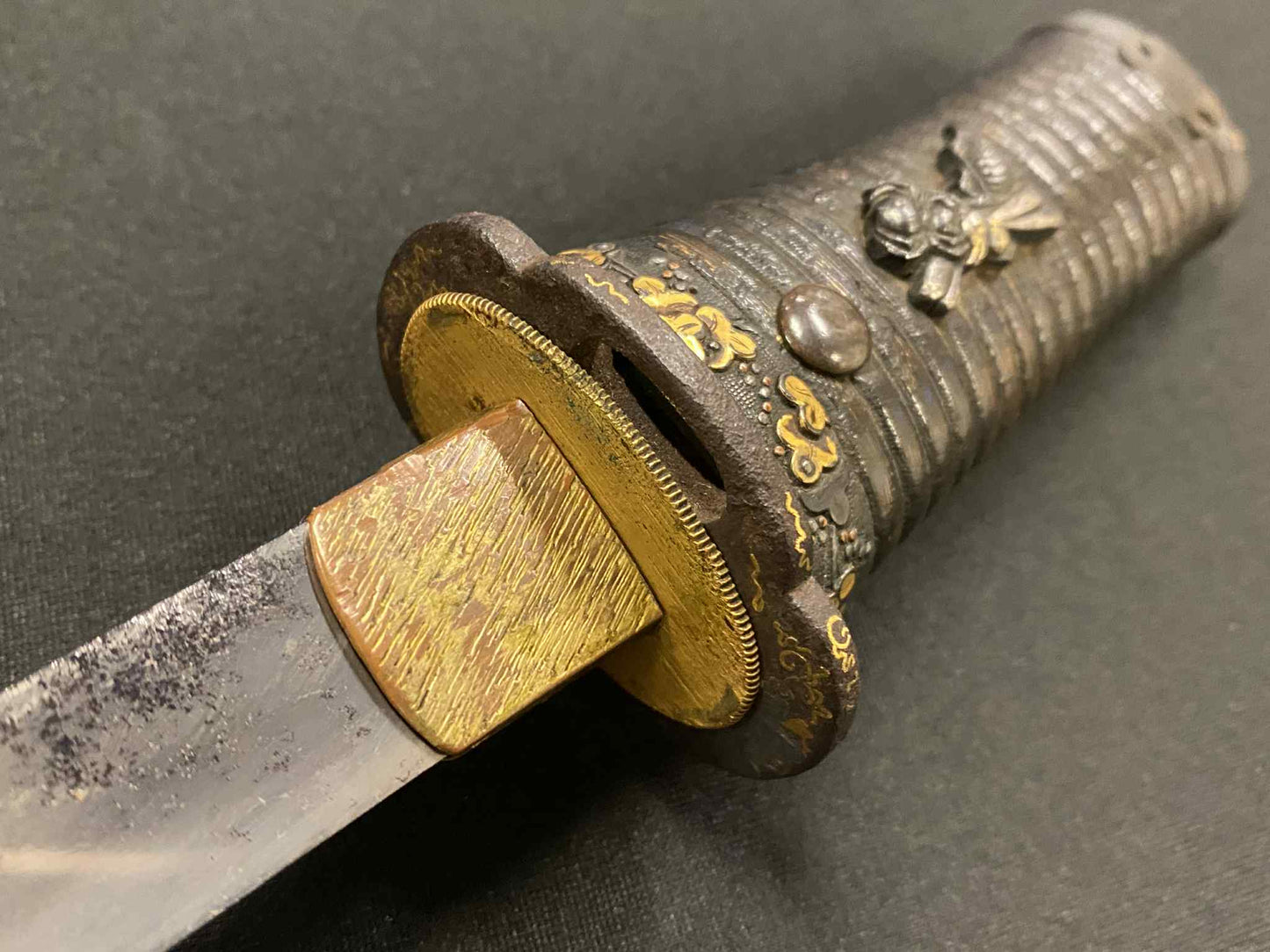 Antique Nihonto - Yoroi Doshi Tanto with Koshirae - signed Yoshimitsu (unverified)