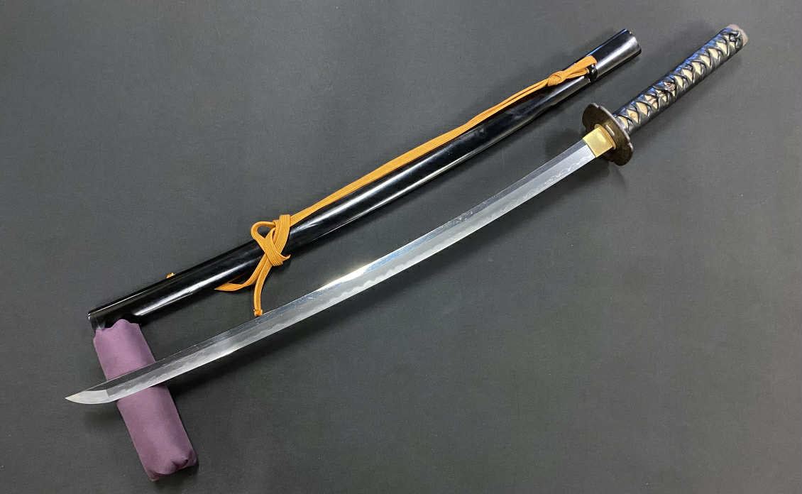 Antique Nihonto - Katana in Koshirae - Muromachi Period (About 500 years old) - NBTHK Certified Bizen Osafune Kiyomitsu