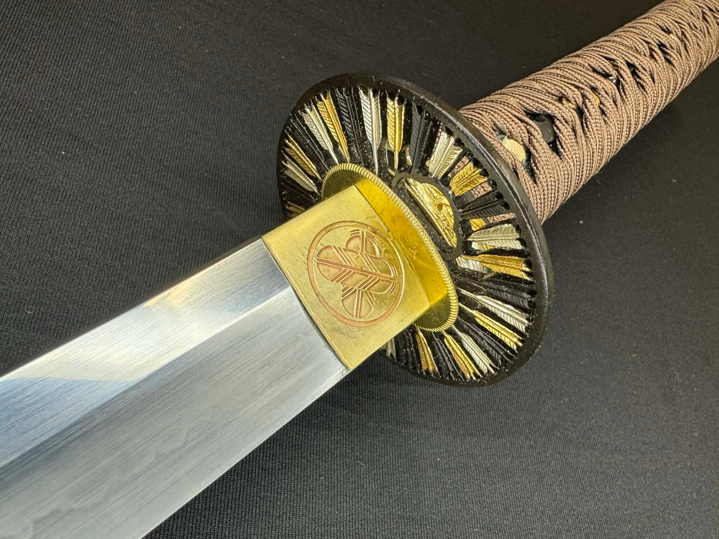 Moritaka Razor Prestige Katana - Golden Arrows - Clay-Tempered T10 Choji hamon, Hazuya Polish