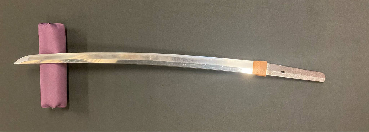Antique Nihonto - Wakizashi in Shirasaya, Mumei - Eary Edo (3-400 years old)