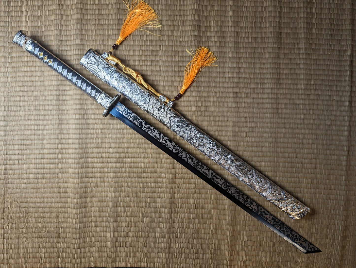 Dao - Silver Dragon - Blue Manganese Steel, Tang Dynasty Style