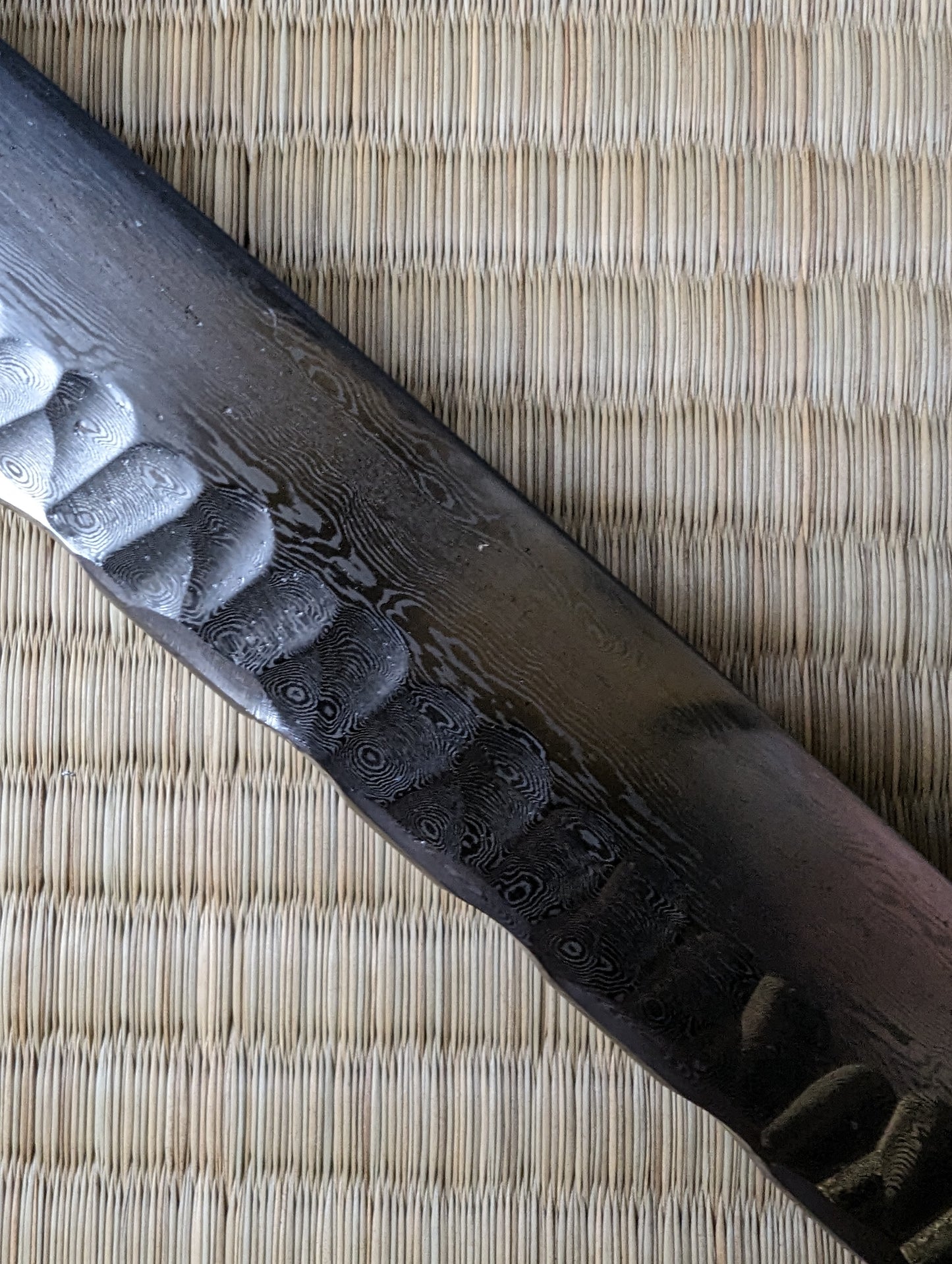 Phoenix Arms Katana - Hammered Lattice - Damascus Hammer Spine