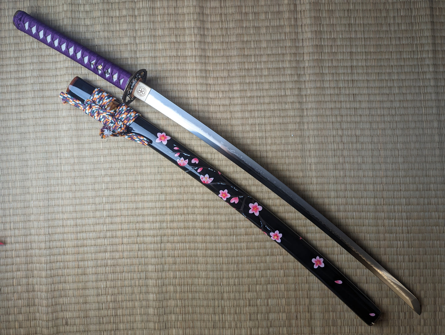Phoenix Arms Floating Blossoms Katana - T10, clay tempered, 3-shade poliah