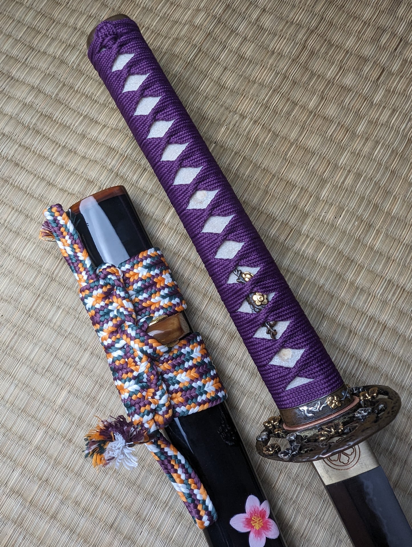 Phoenix Arms Floating Blossoms Katana - T10, clay tempered, 3-shade poliah