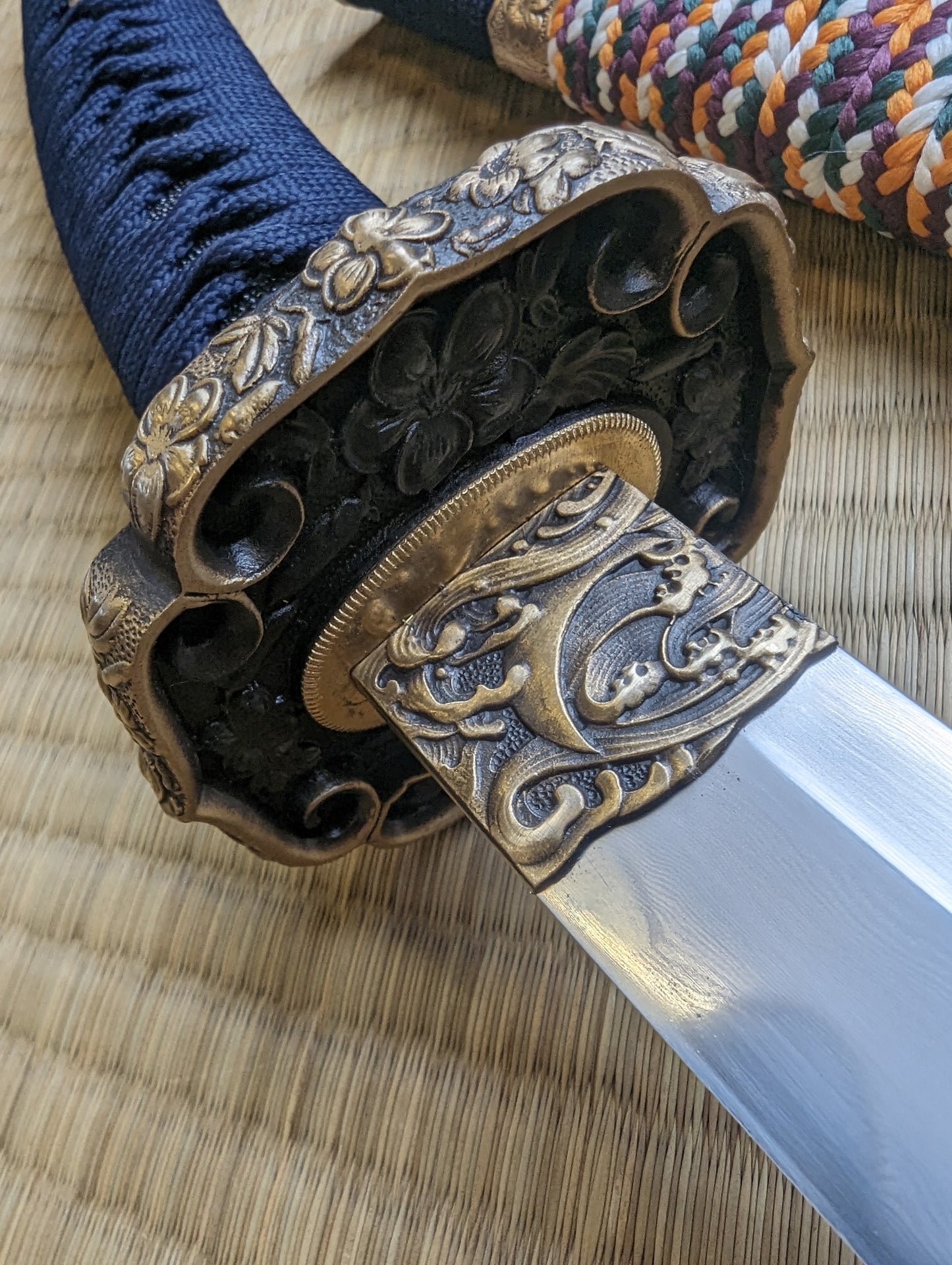 Phoenix Arms Tachi - Noble Sakura - Folded Steel, Clay-Tempered