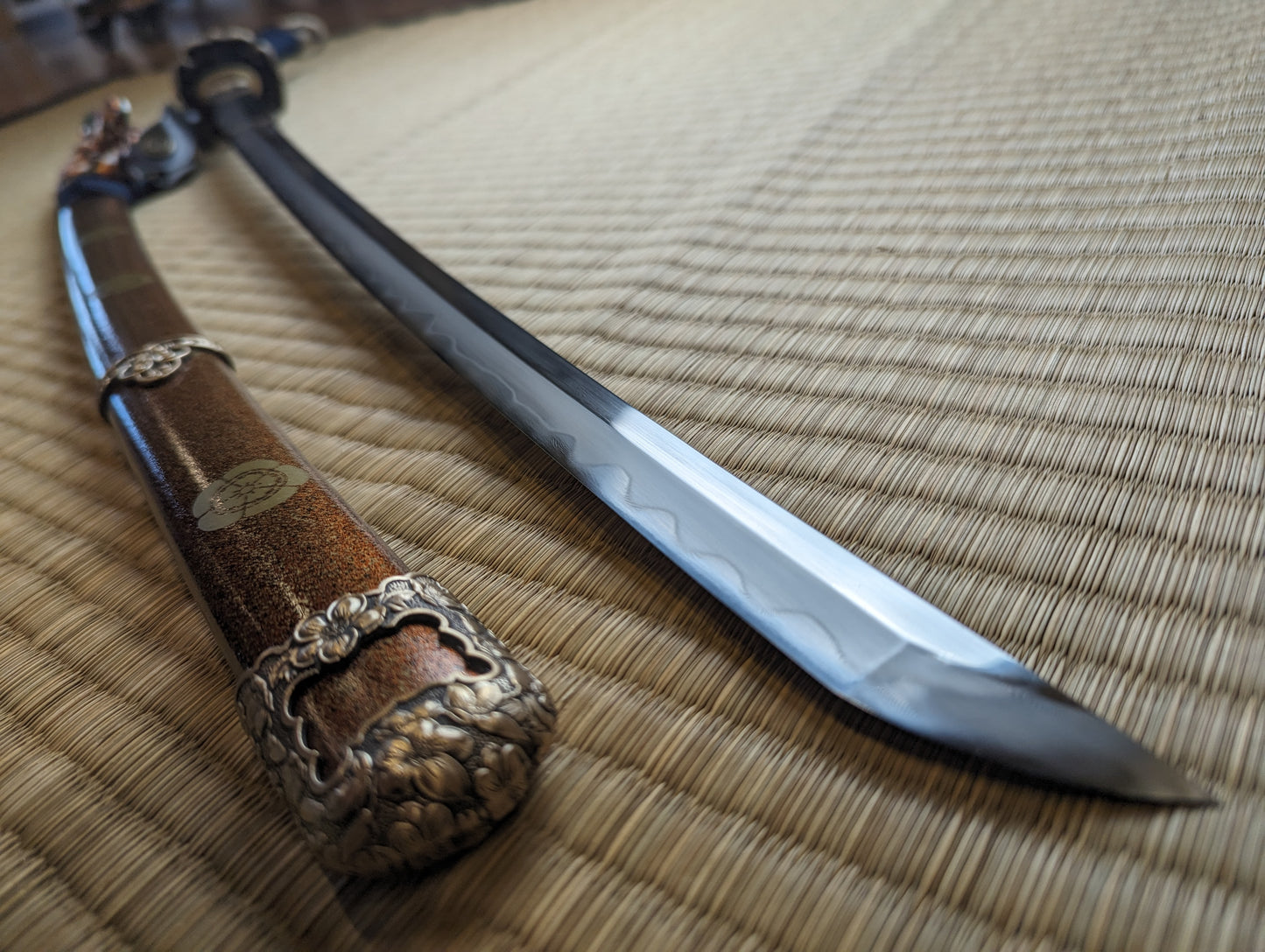 Phoenix Arms Tachi - Noble Sakura - Folded Steel, Clay-Tempered