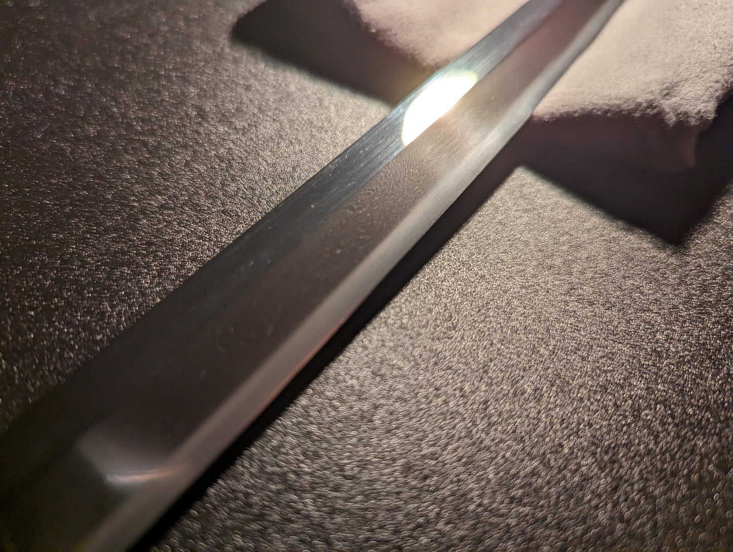 Antique Nihonto - Katana in Shirasaya with Tachi Koshirae, Nanbokucho Period (650+ years old) - Unsigned, NBTHK Tokubetsu Hozon Attributed to Tegai Kanetoshi