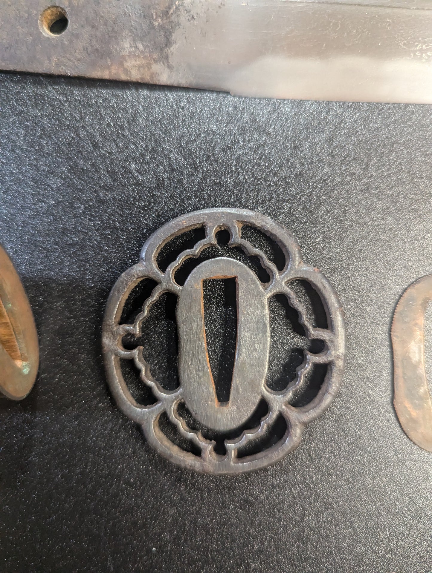 Antique Nihonto - Edo period okissaki sunnobi tanto - signed Hizen Ju Tadayoshi (unverified)