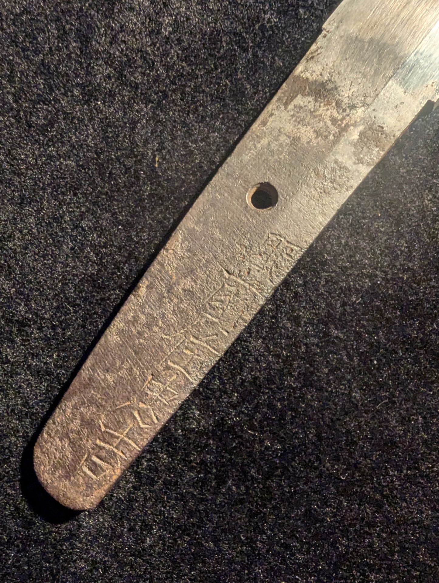Antique Nihonto - Edo period okissaki sunnobi tanto - signed Hizen Ju Tadayoshi (unverified)