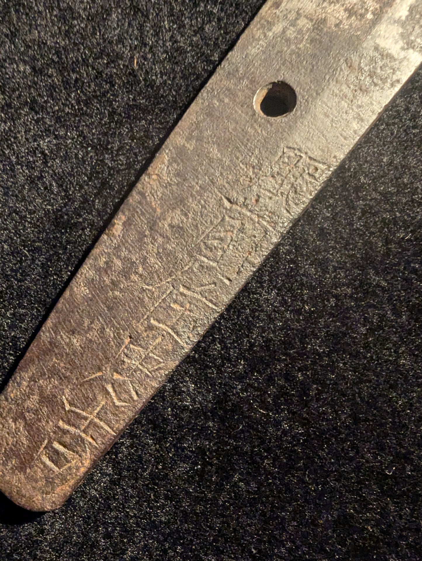 Antique Nihonto - Edo period okissaki sunnobi tanto - signed Hizen Ju Tadayoshi (unverified)