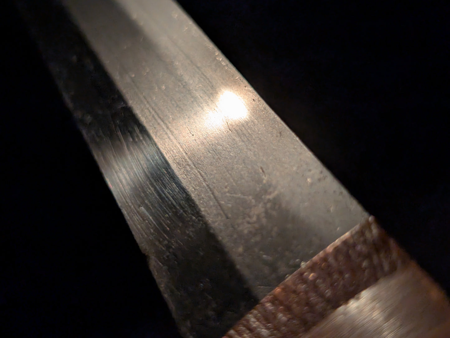 Antique Nihonto - Wakizashi in Shirasaya - Early Edo(350 years old), NBTHK attributed to Kaneyasu