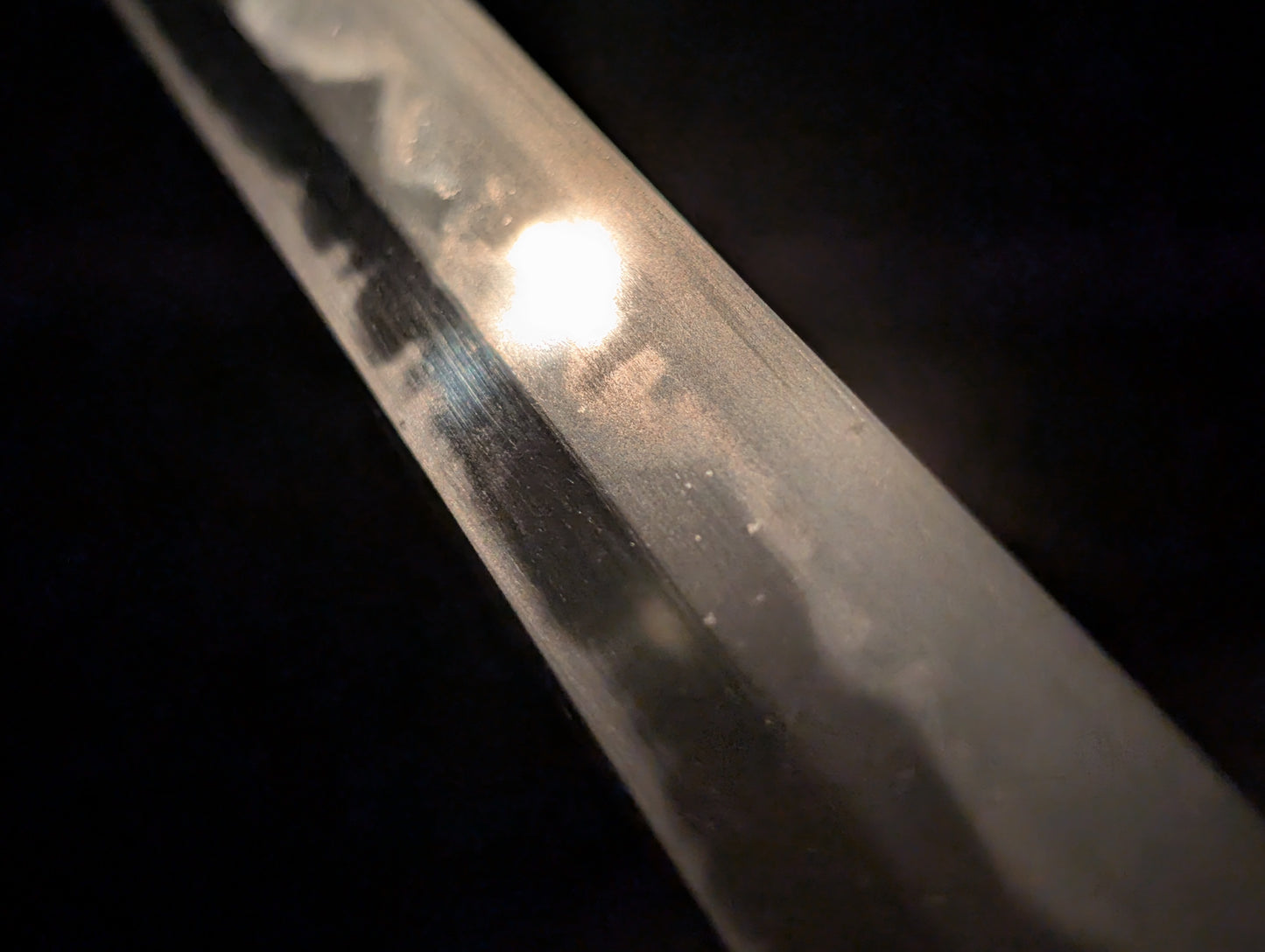 Antique Nihonto - Wakizashi in Shirasaya - Early Edo(350 years old), NBTHK attributed to Kaneyasu