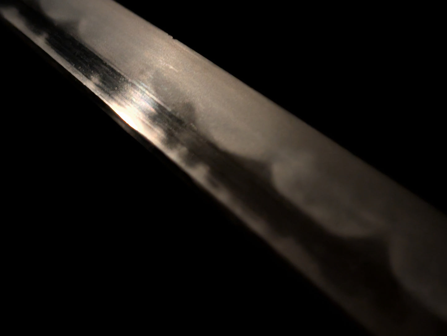 Antique Nihonto - Wakizashi in Shirasaya - Early Edo(350 years old), NBTHK attributed to Kaneyasu