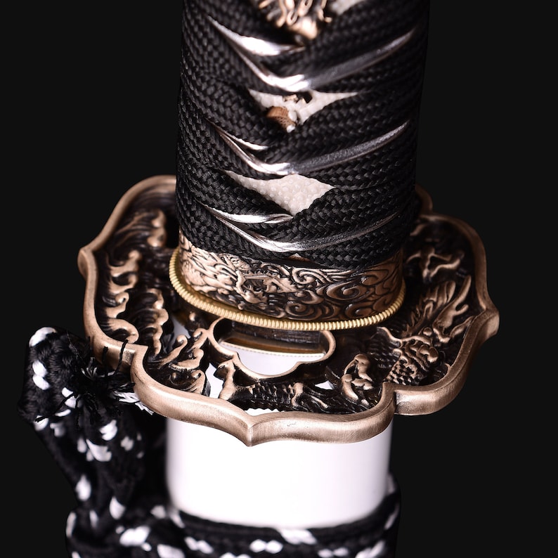 Katana - Damascus Steel, Wave DragonTheme