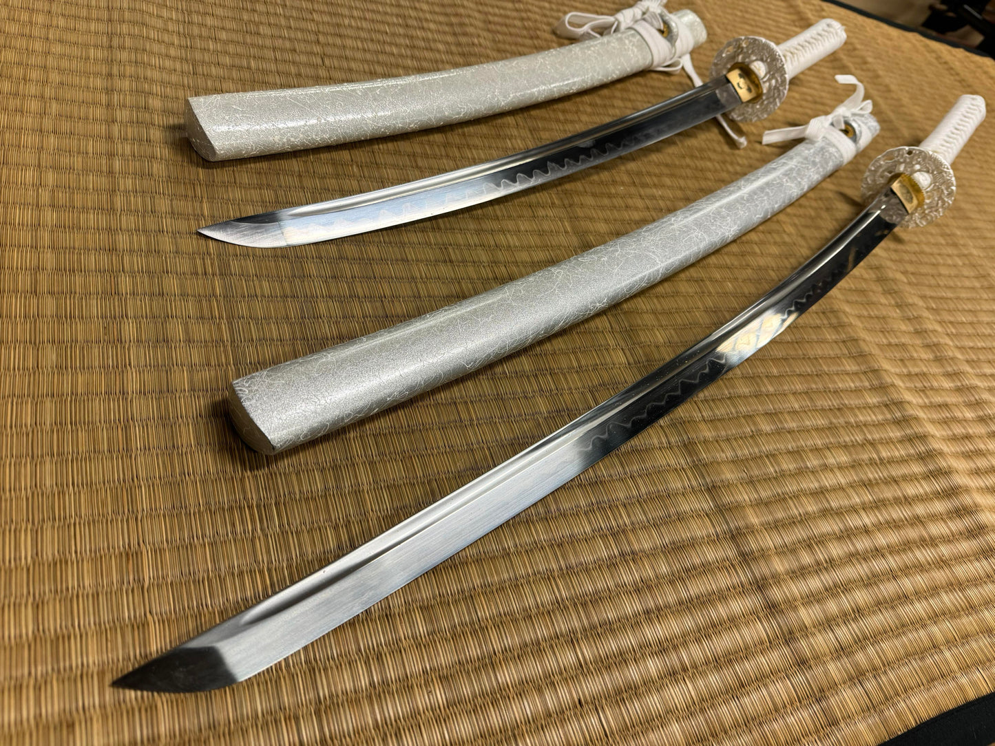 MADE TO ORDER 2-Sword Set - Snow Dragons - T10 clay tempered hamom