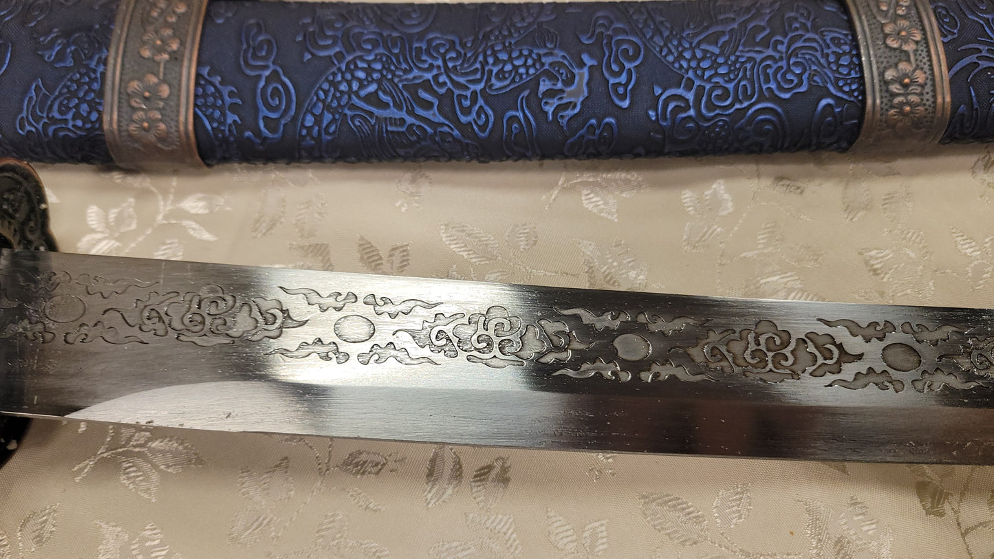 Dao - Blue Cherry - Etched Manganese Steel