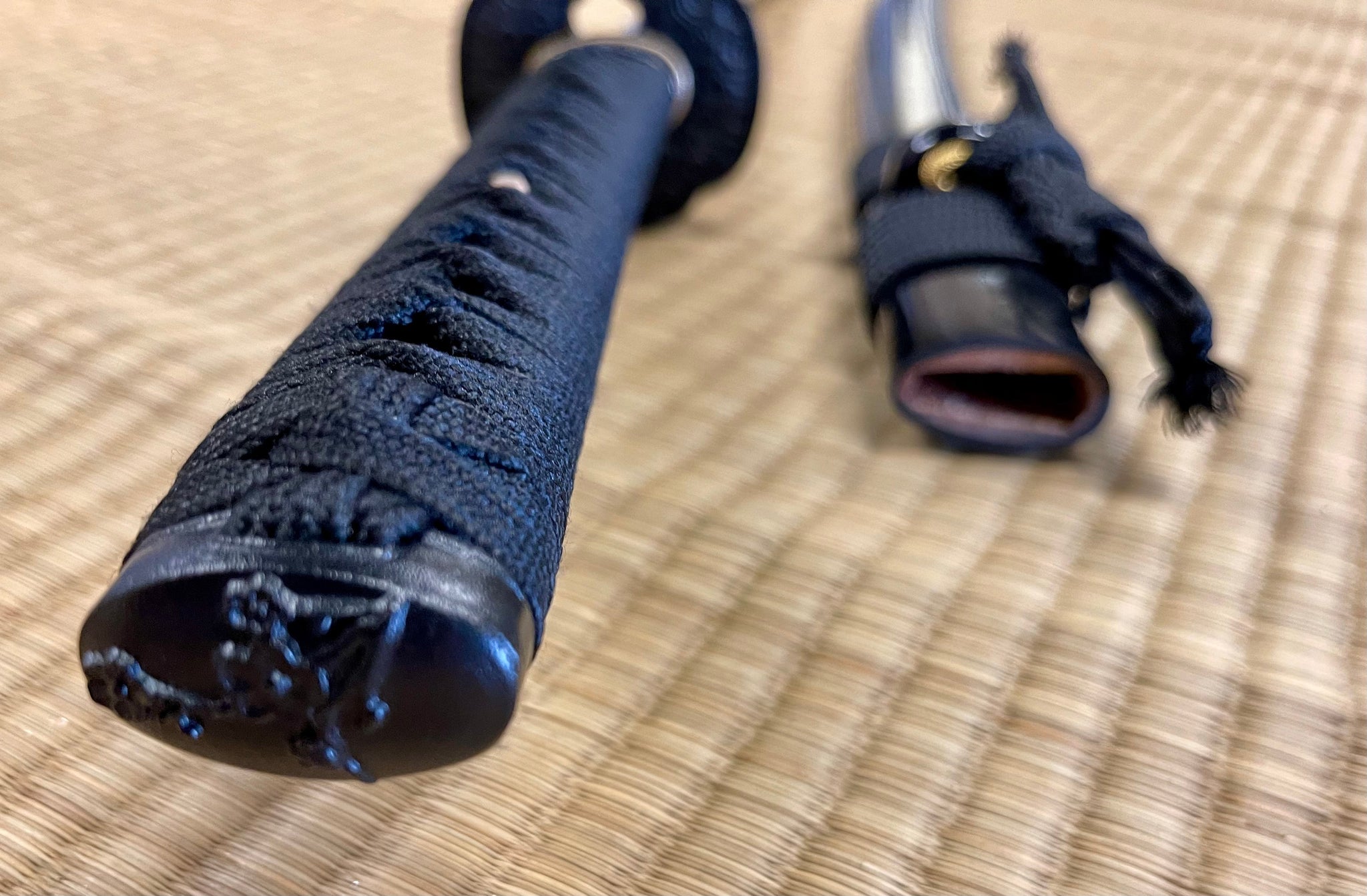 Moritaka Razor Black Imperial Katana - T10 Clay Tempered