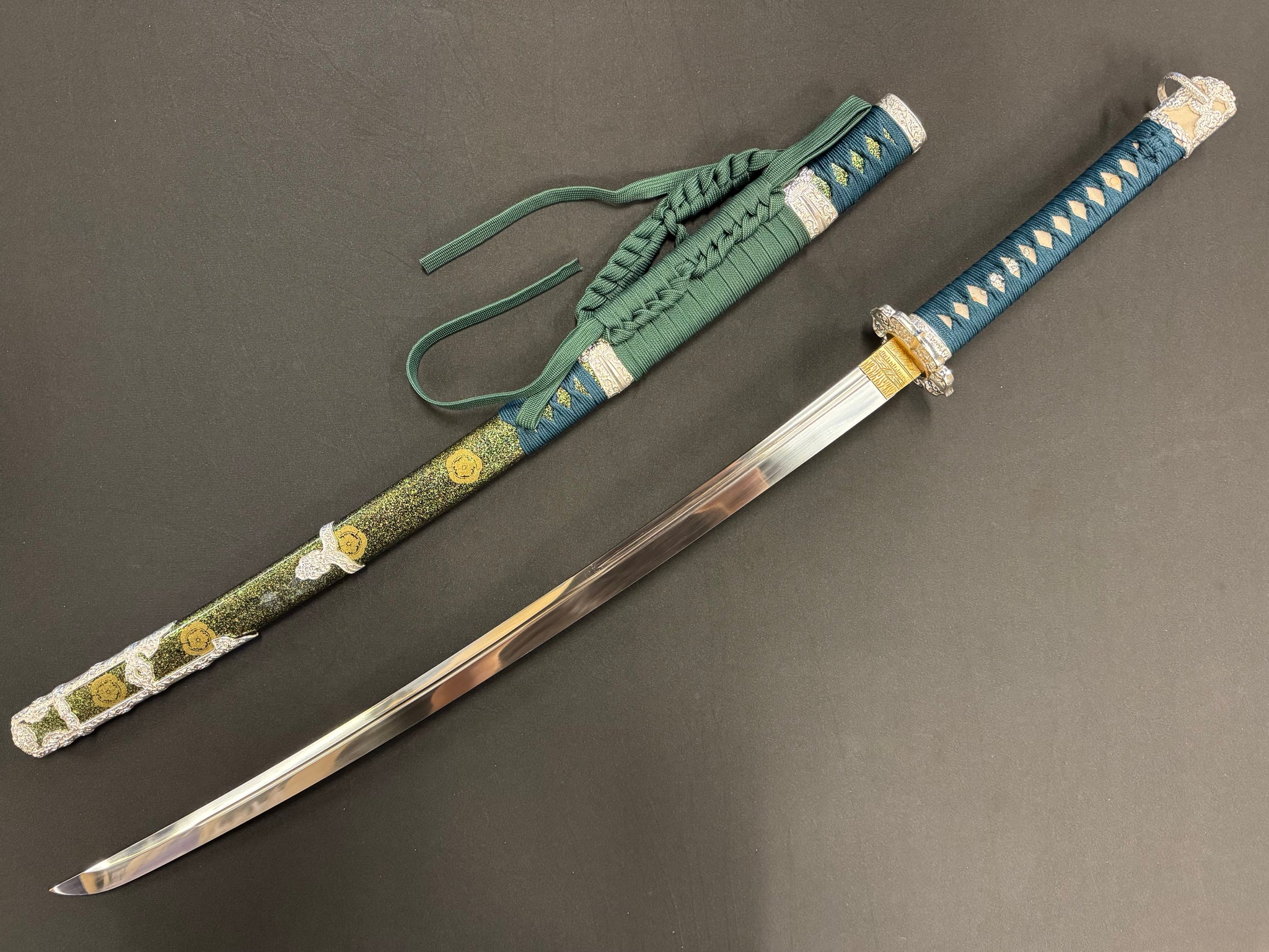 Phoenix Armory Tachi - Green Hunter Unokubi 65Mn