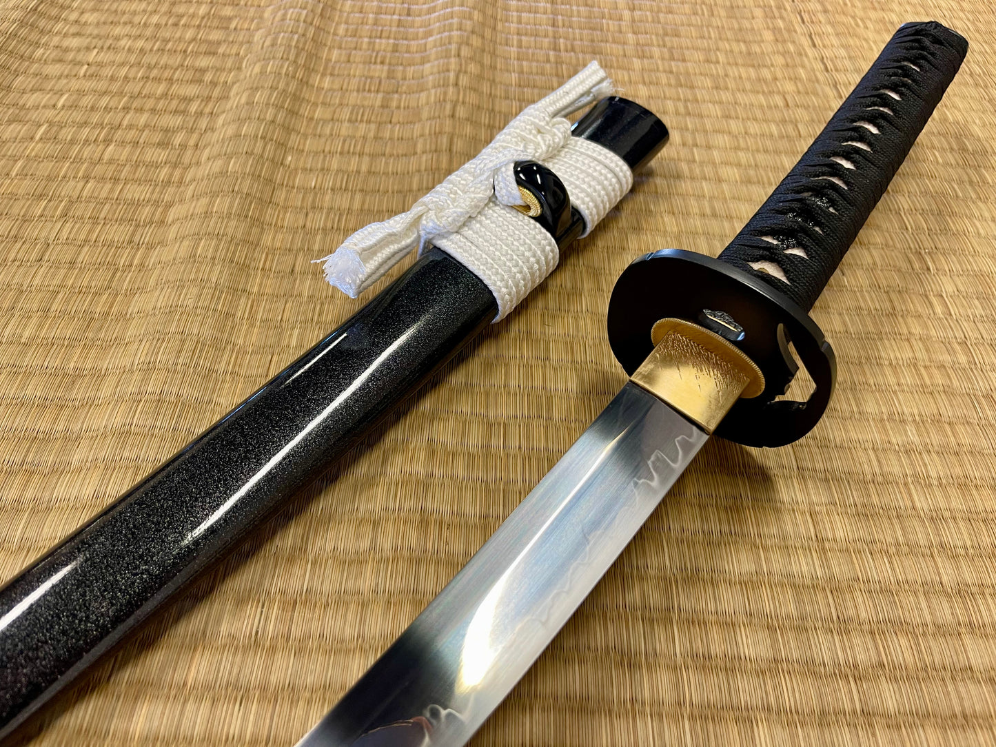 Moritaka Razor Katana -Midnight Fuji - T10 Clay-Tempered Hadori Polish