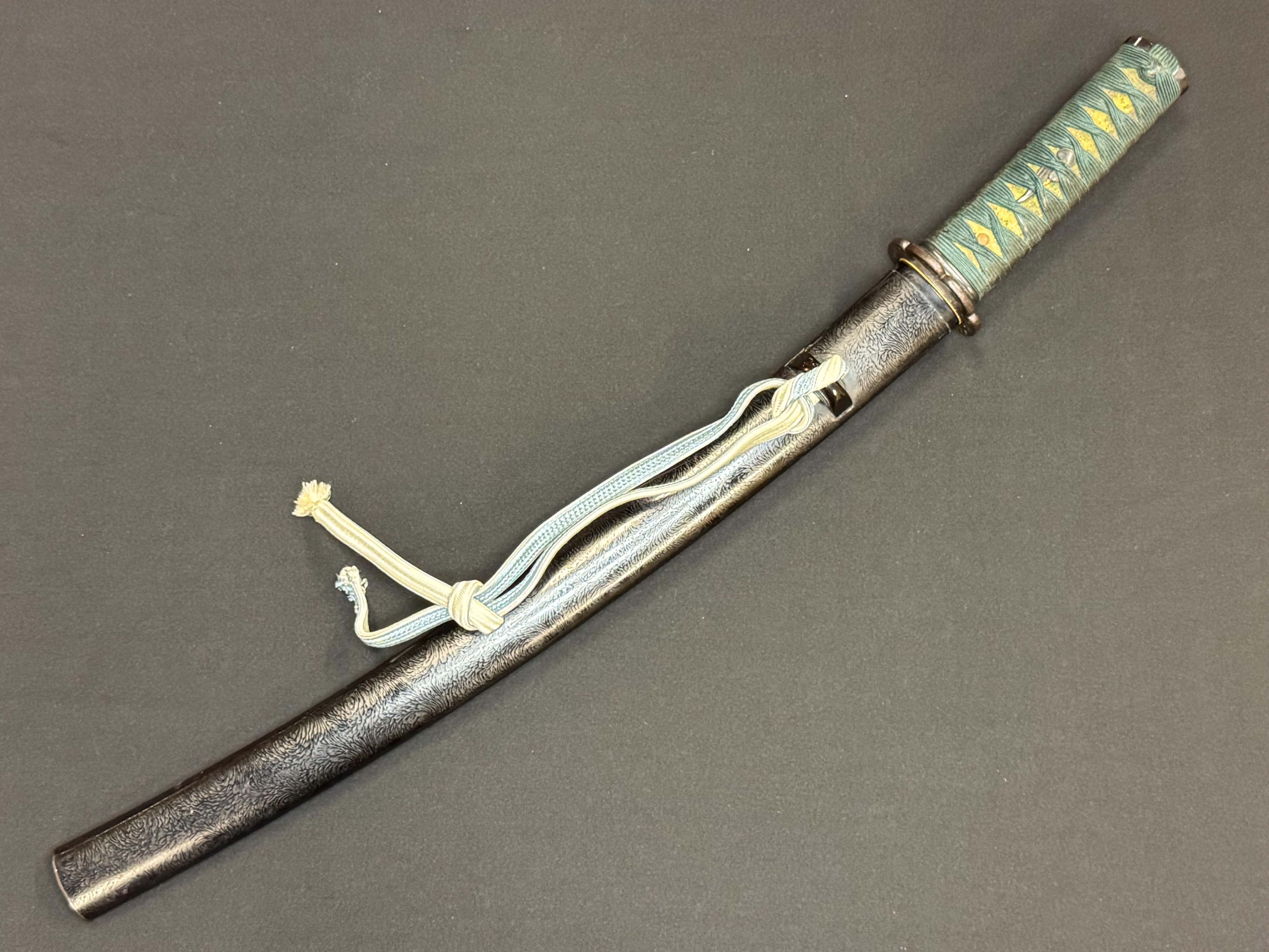 Antique Nihonto - Wakizashi with Koshirae, Signed Kanenori, NBTHK certified