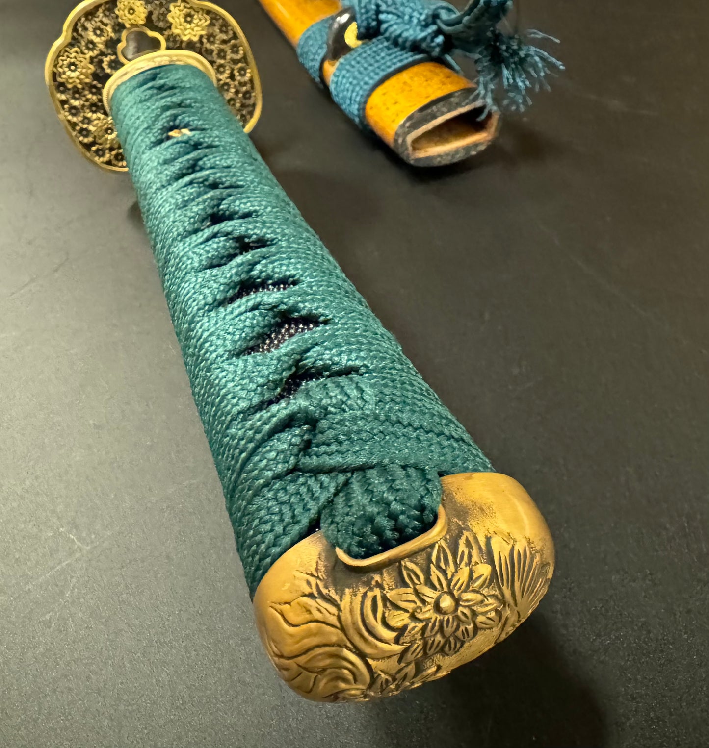 Dragonspring Katana - Golden Blooms - T10 Clay Tempered Choji Hamon